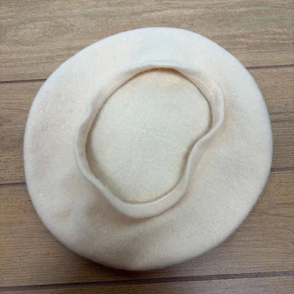 VINTAGE- 100% Wool Beret Made in England Cream Color - Picture 2 of 3